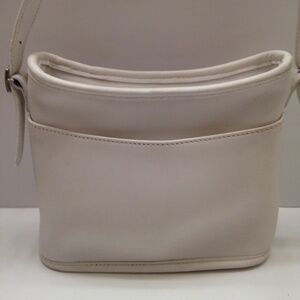 COACH vintage white glovetan leather crossbody mambo bag 9062